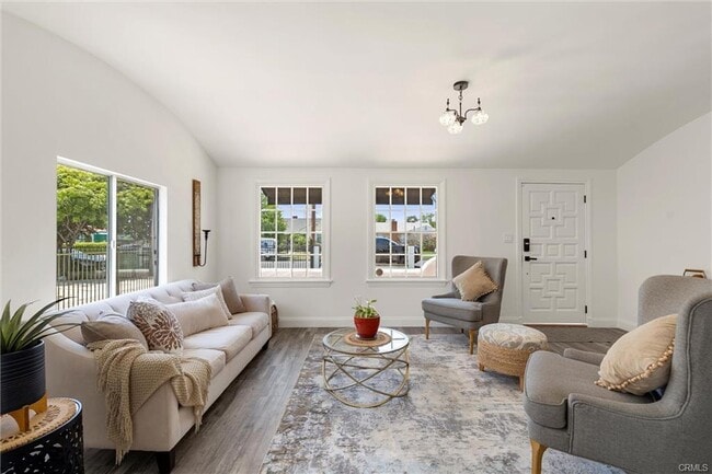 Building Photo - 6616 Vesper Ave