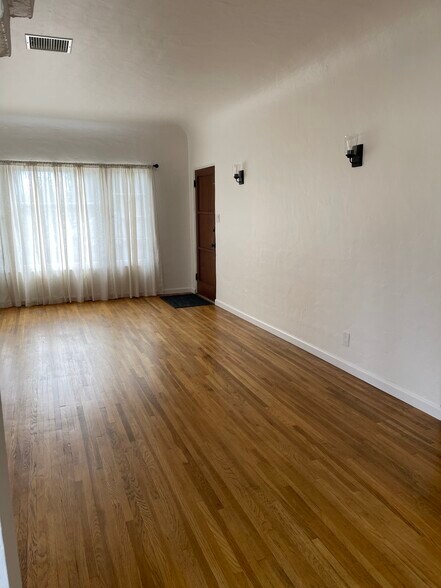 Building Photo - 4297 9th St