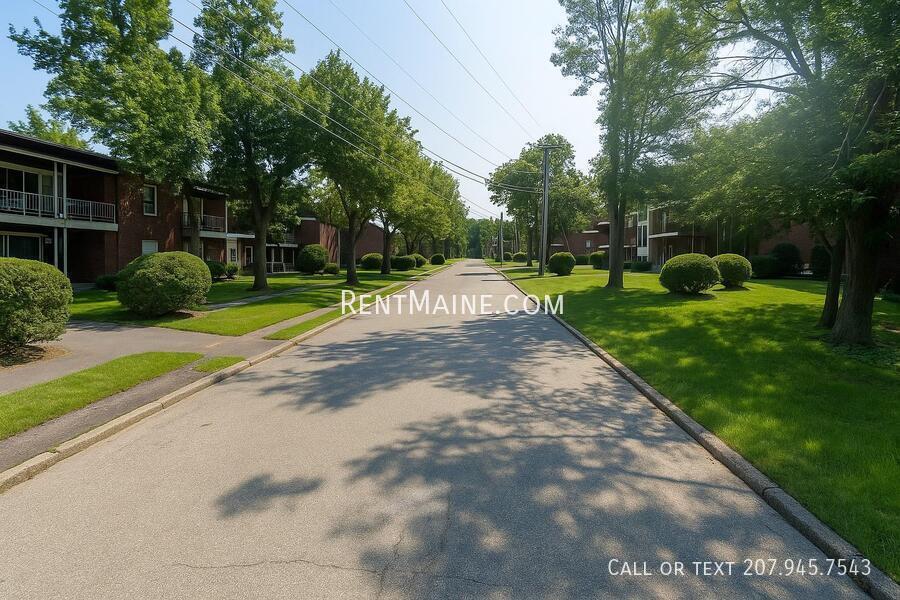 Building Photo - 8 Longrale Park