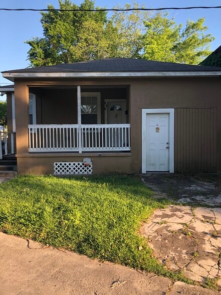 Building Photo - 564 Cotton St