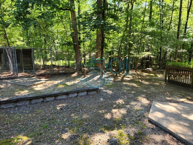 Building Photo - RARE exquisite home on acreage in the heart of West Little Rock!