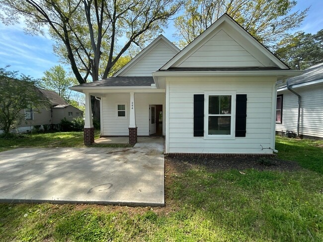 Building Photo - 244 Linden St