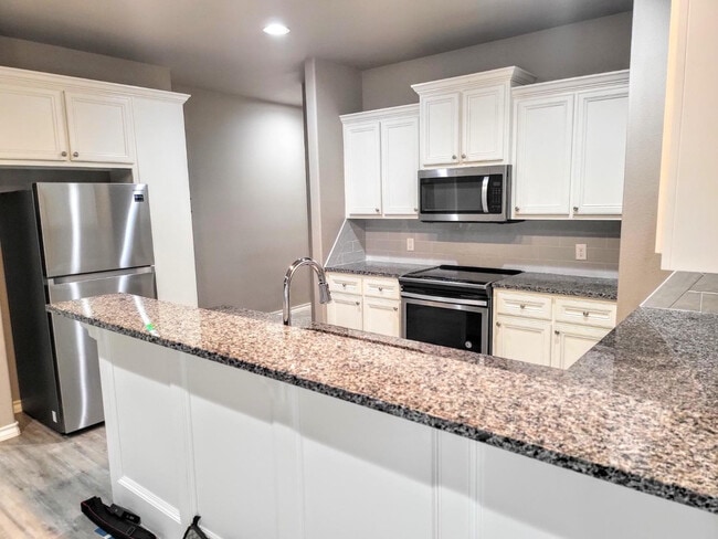 Building Photo - 2219 Quitman Ave