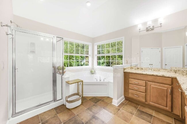 Building Photo - 8100 Morehouse Dr