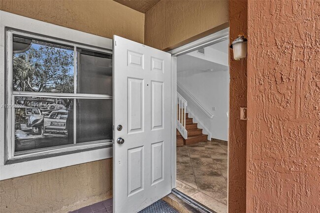 Building Photo - 4978 White Mangrove Way E