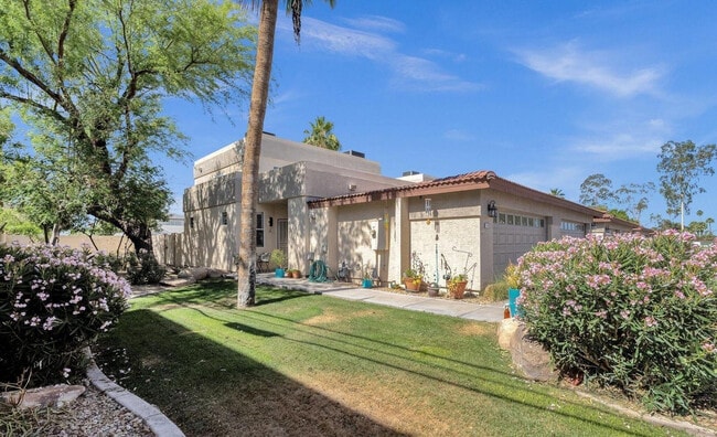 Building Photo - 3221 N 37th St