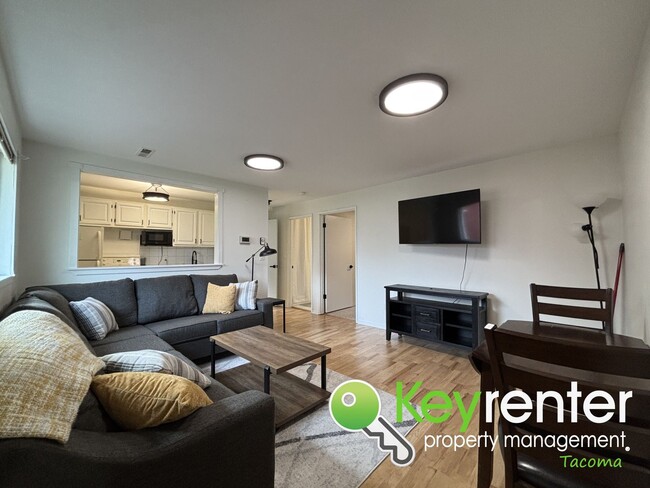 Building Photo - Classic north Tacoma neighborhood ADU unit with character!