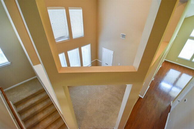 Building Photo - 21223 Pennshore Ln