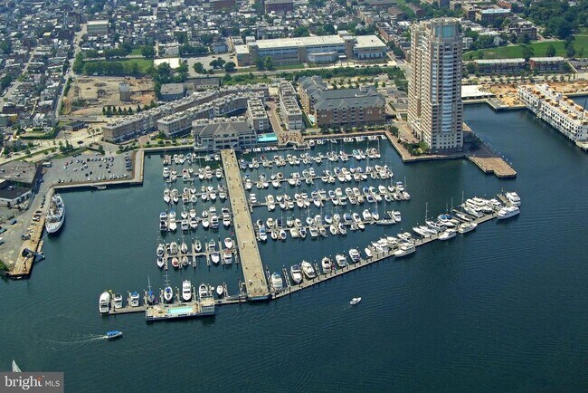 Building Photo - 100 Harborview Dr