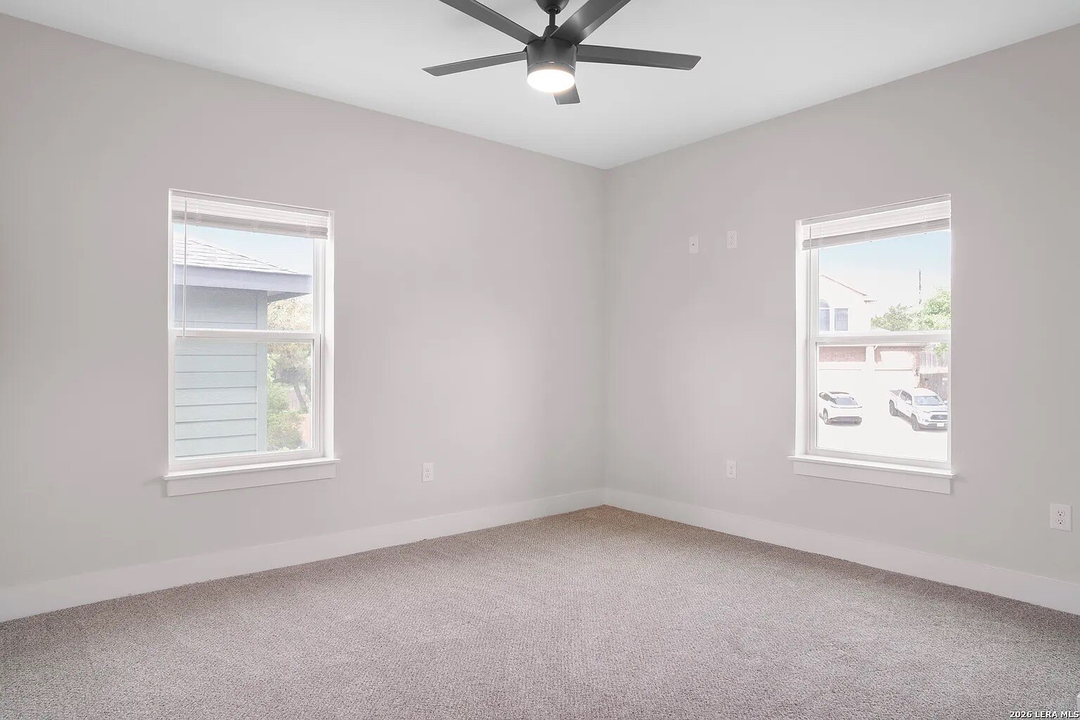 Building Photo - Room in House on Pharaoh Run