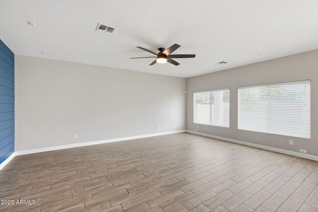 Building Photo - 10915 E Rafael Ave