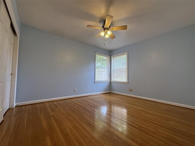 Building Photo - 10607 Clematis Ln