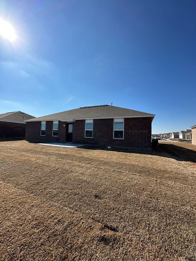 Building Photo - Available Now | Charming 3 Bedroom, 2 Bath Home with Cozy Breakfast Nook in Broken Arrow