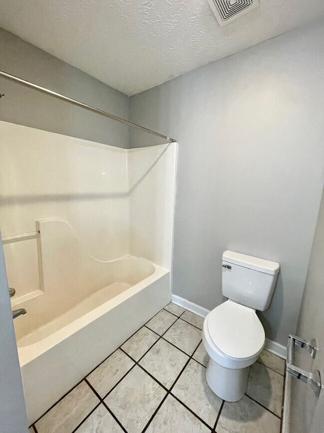 Building Photo - 00506