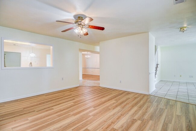 Building Photo - FOR RENT - Chesapeake in Bryant Farms / De...