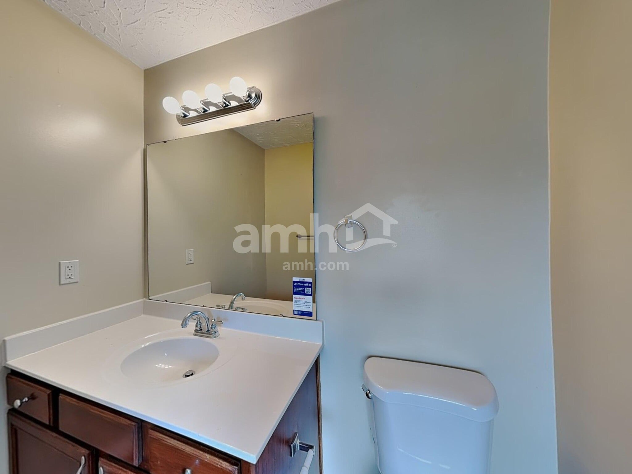 Building Photo - 2251 Custer Ln