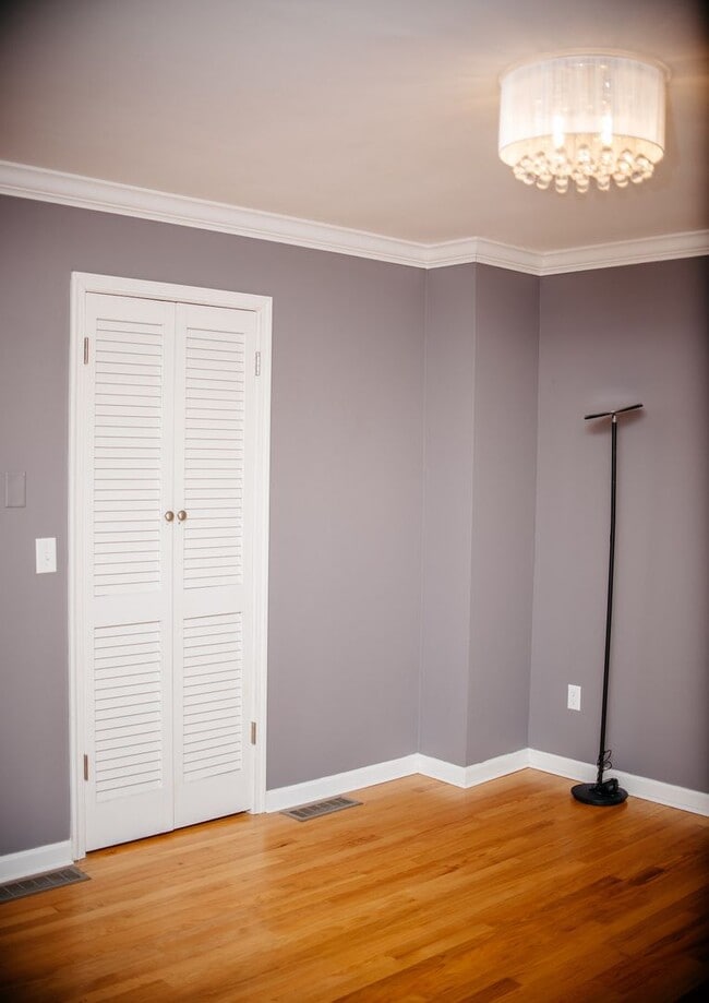 Building Photo - 1449 Jill Dr