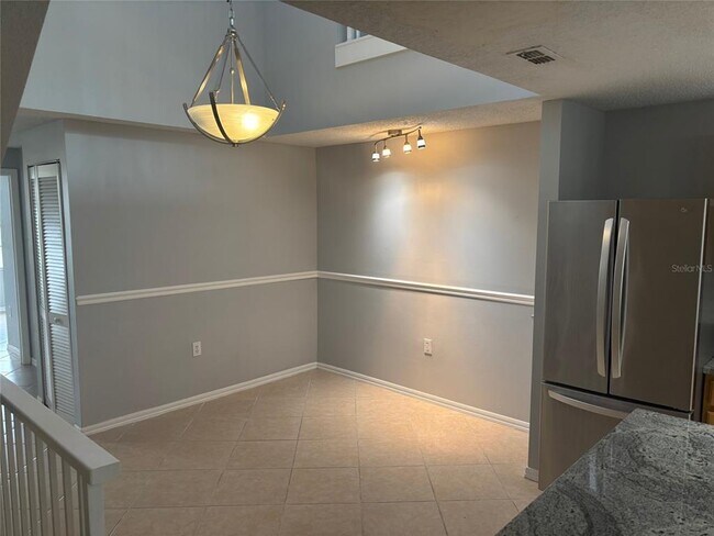 Building Photo - 5600 Bentgrass Dr