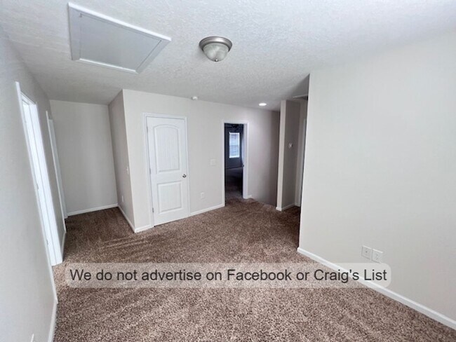 Building Photo - Asphens Creek- Screech Owl Drive