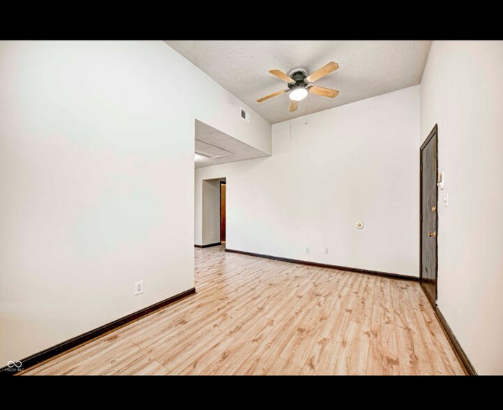 Building Photo - 1404 Broadway St