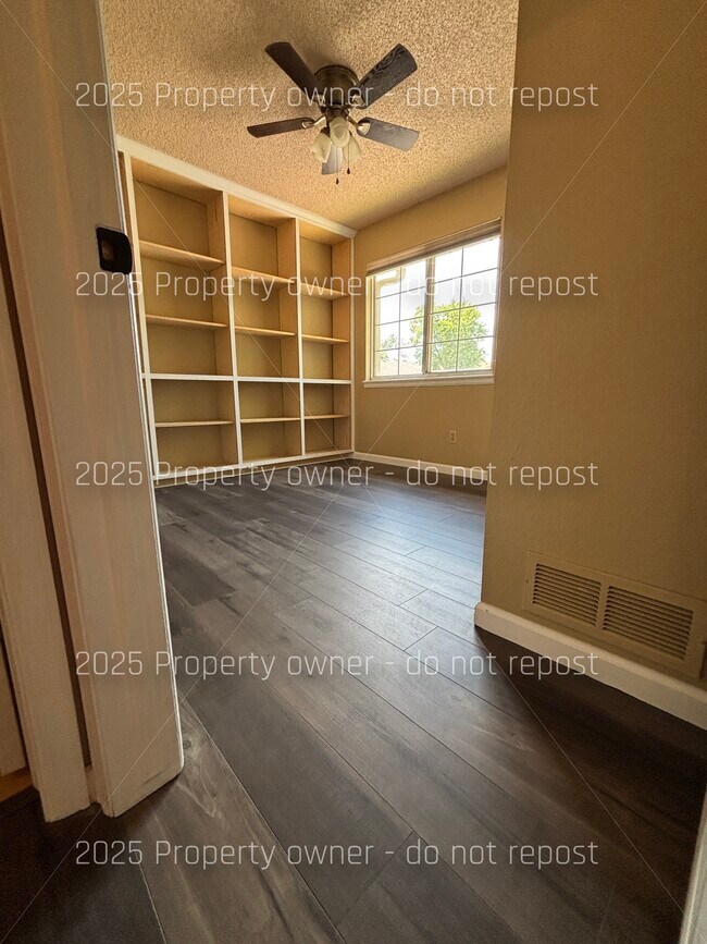 Building Photo - 2010 S Xenia Way