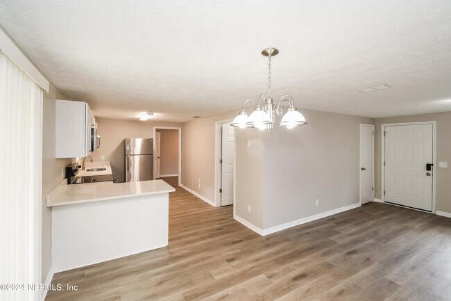 Building Photo - 8326 Santman Ct