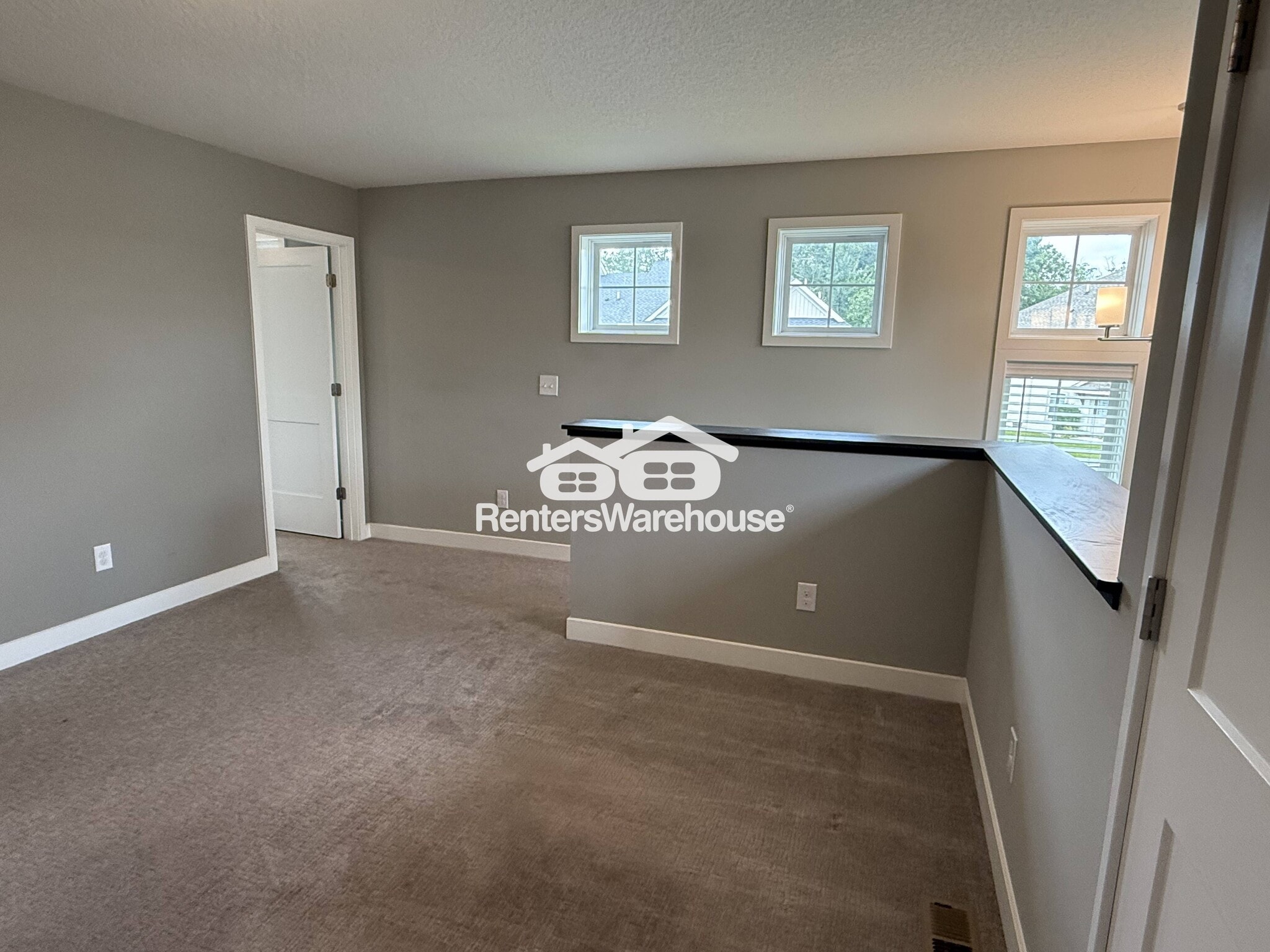Building Photo - 5651 Cattail Ct NE