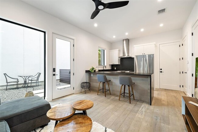 Building Photo - 1903 Frazier Ave