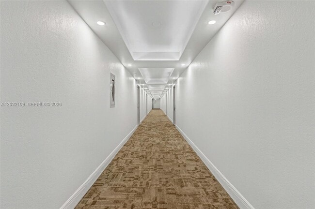Building Photo - 2017 S Ocean Dr