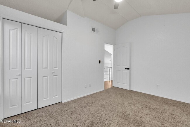 Building Photo - 7489 Plaza Redonda Dr