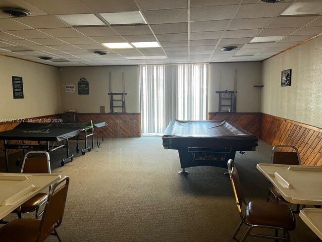 Building Photo - 3550 NE 169th St