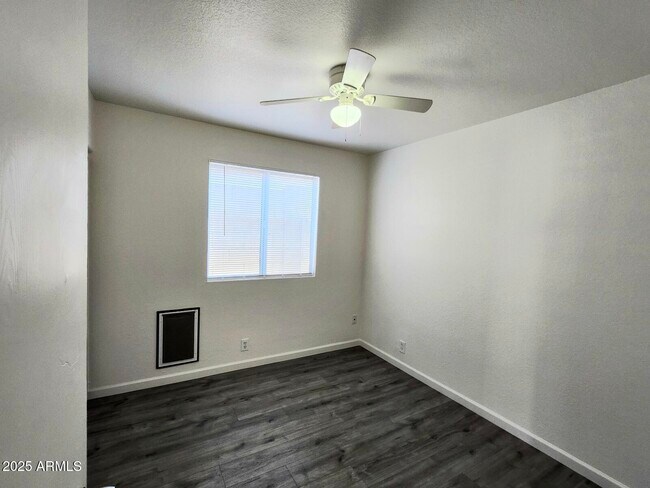 Building Photo - 3442 W Kimberly Way