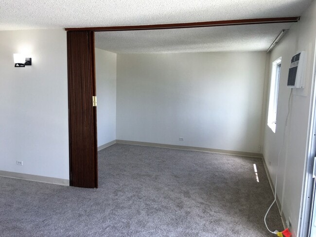 Building Photo - Recently Remodeled 1 Bdrm. 1 Bath w/ 1 Reserved Parking Stall