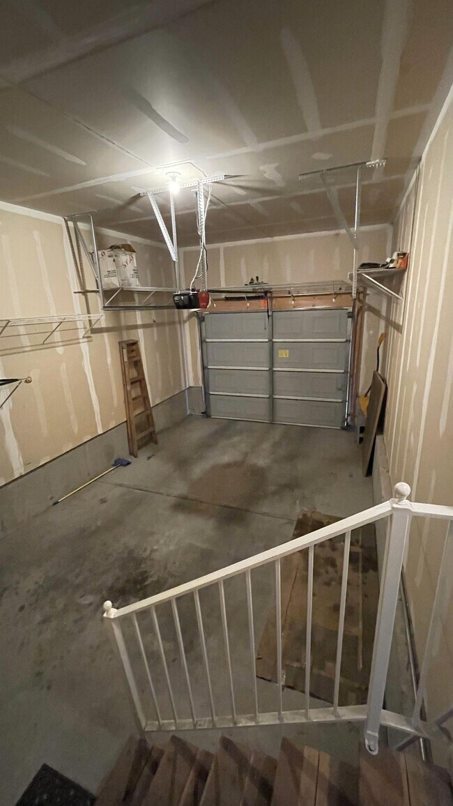 Building Photo - 1262 S 1410 E