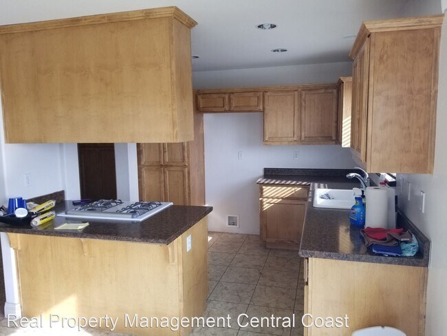 Building Photo - 3 br, 2 bath House - 476 Rockview Street