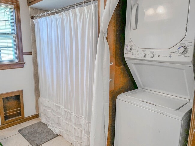 Building Photo - Pre-Leasing - 2-Bedroom Minutes from Texas Tech!