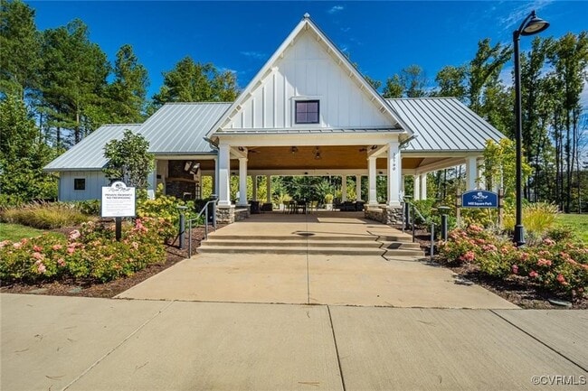 Building Photo - 334 Hay Ml Aly