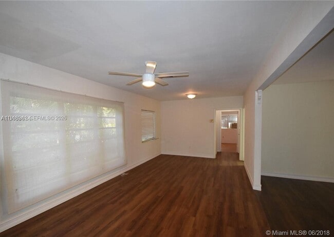 Building Photo - 800 Andalusia Ave