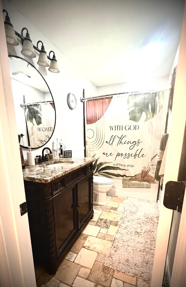 Building Photo - 8 Llano Drive