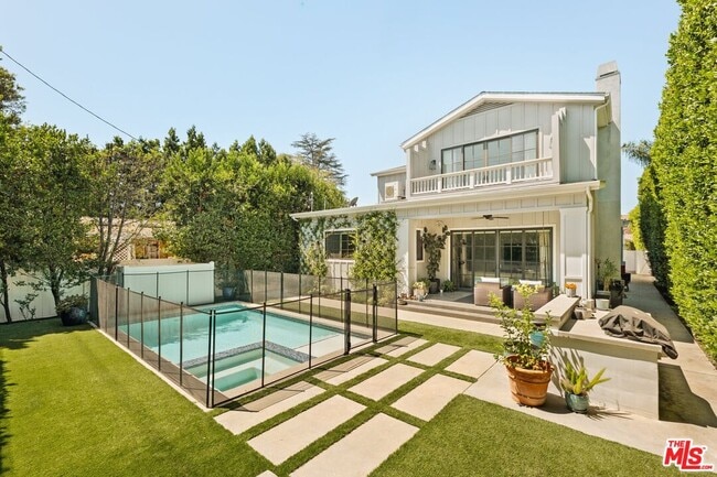 Building Photo - 4538 Camellia Ave