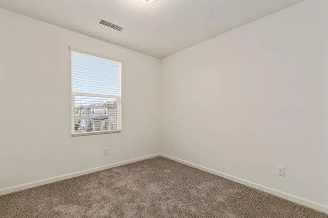 Building Photo - 736 N Bliss Ln