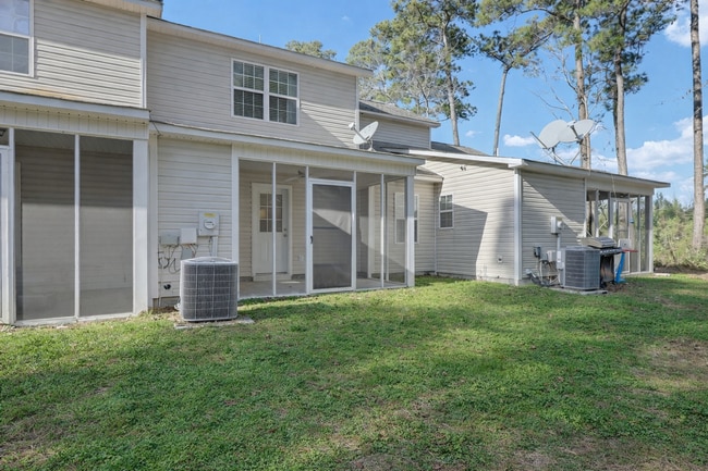 Building Photo - 1404 Old Folkstone Rd