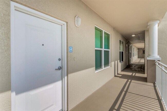 Building Photo - 125 Island Way