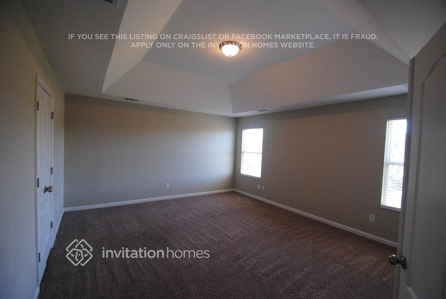 Building Photo - 4319 Rainer Dr