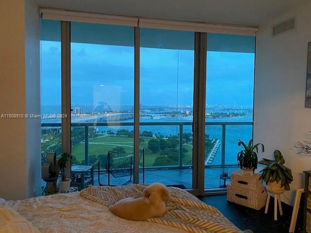 Building Photo - 888 Biscayne Blvd