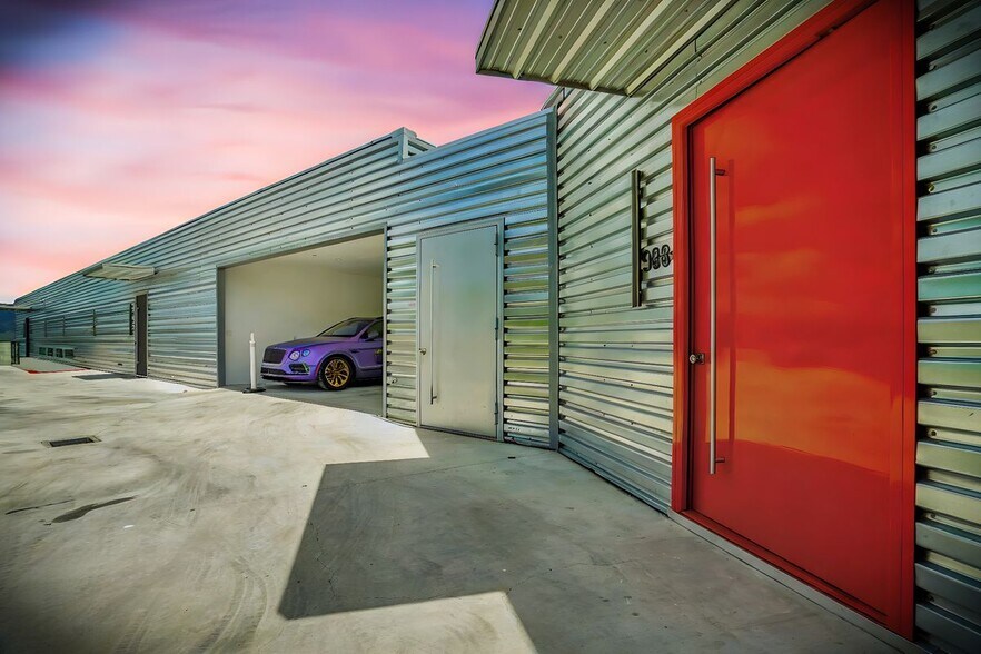 Building Photo - 990 Alta Vista Rd