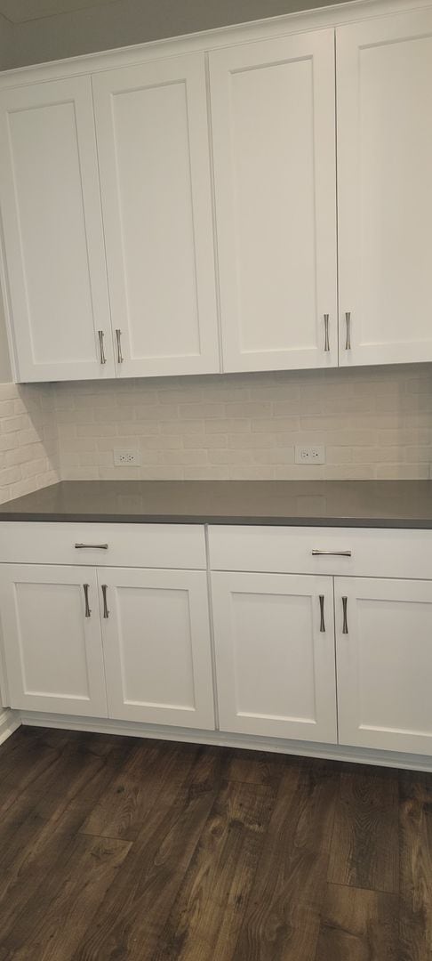 Building Photo - BEAUTIFUL HOME in the Desirable Hedgefield subdivision in Prattville.