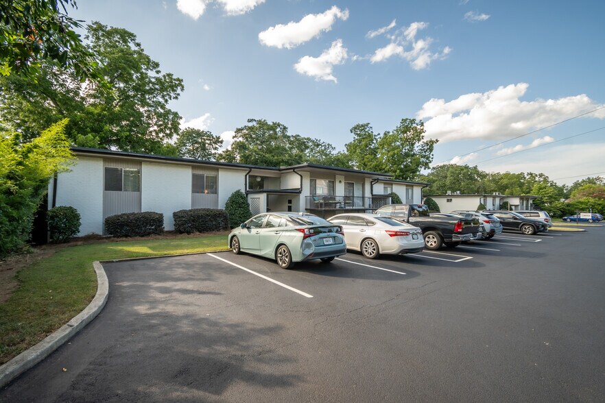 Building Photo - 1794 S Lumpkin St