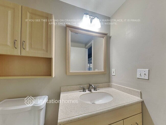 Building Photo - 3208 Saddlebrook Ave