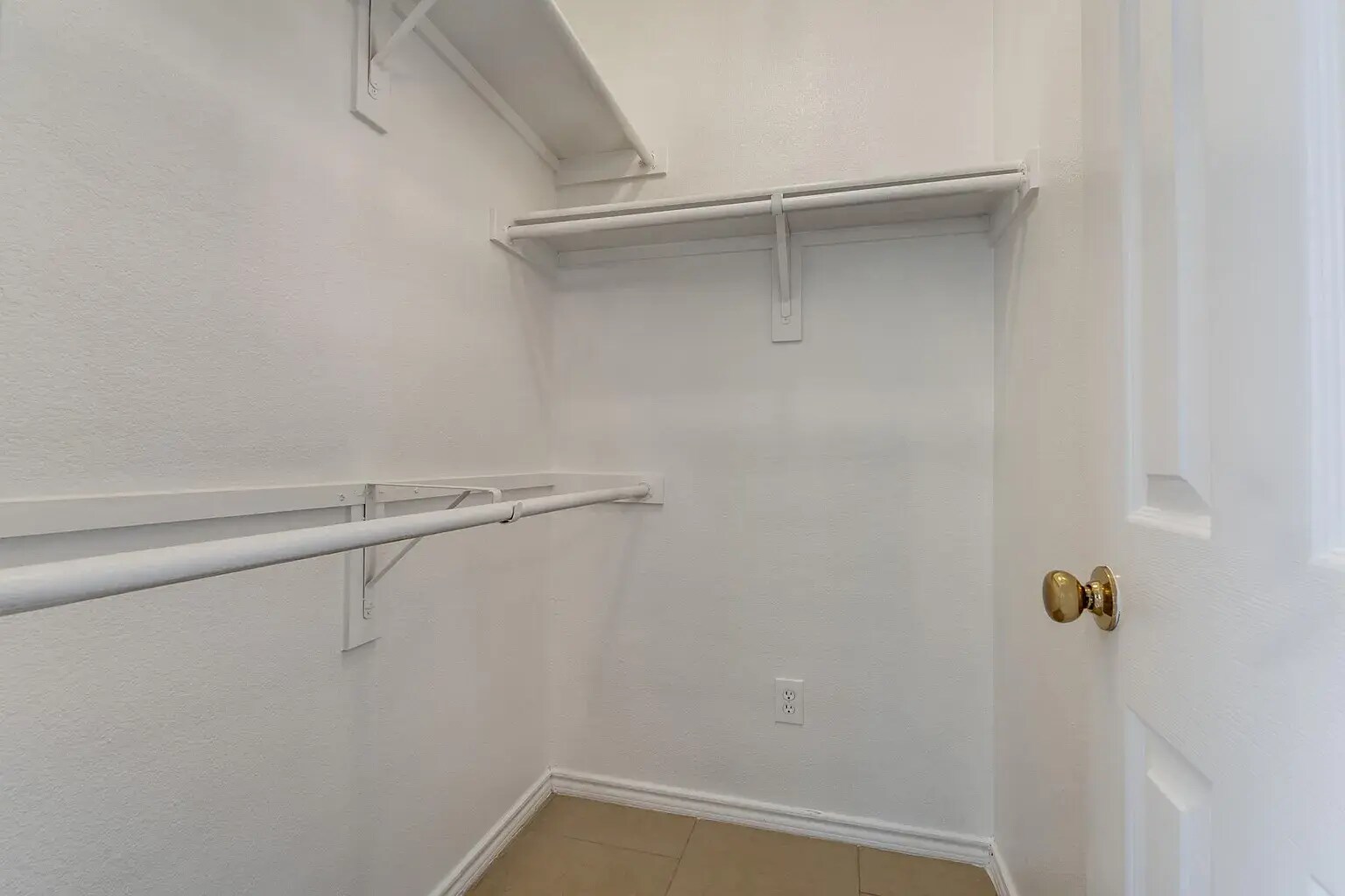 Building Photo - 5915 Lovingham Ct